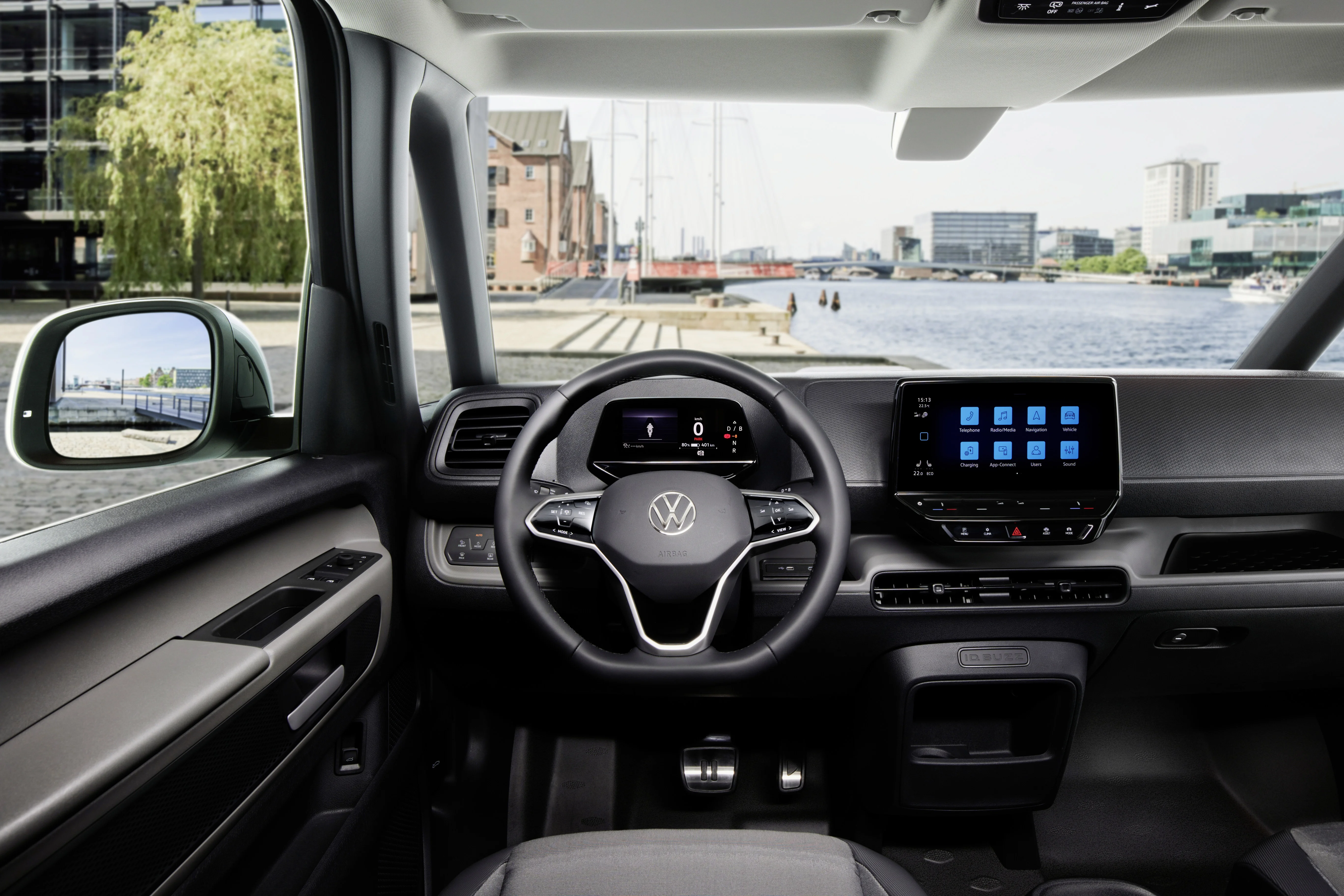 Sicht auf das Cockpit des neuen VW ID. Buzz Cargo