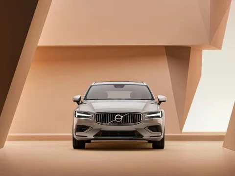 Volvo V60 T8 Plug-in Hybrid AWD Plus Dark Business Edition