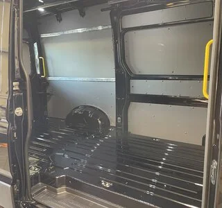 VW Crafter Kasten 35 mittellang Hochdach