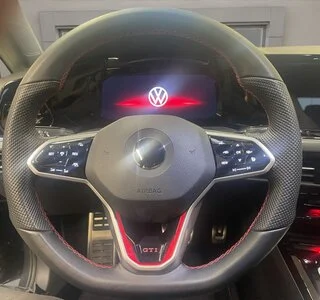 VW Golf GTI 2.0 TSI