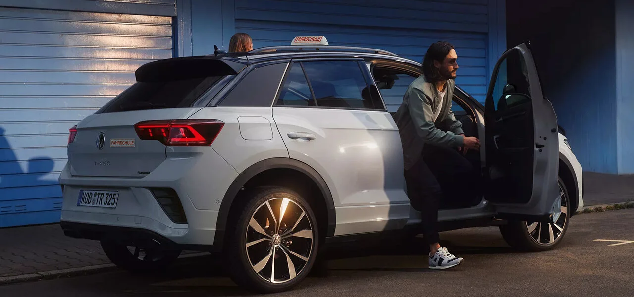 Angebot für Fahrschulen: VW T-Roc Goal 2.0 l TDI