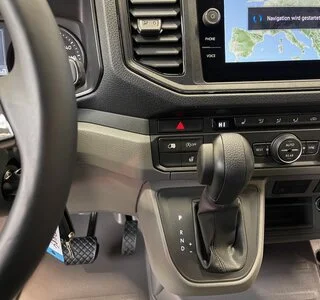 VW Crafter Kasten 35 mittellang Hochdach
