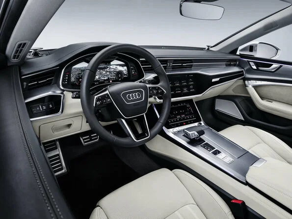 Der Innenraum des Audi A7 mit hochwertigen Materialien: Jetzt erhältlich bei Tölke und Fischer in Krefeld