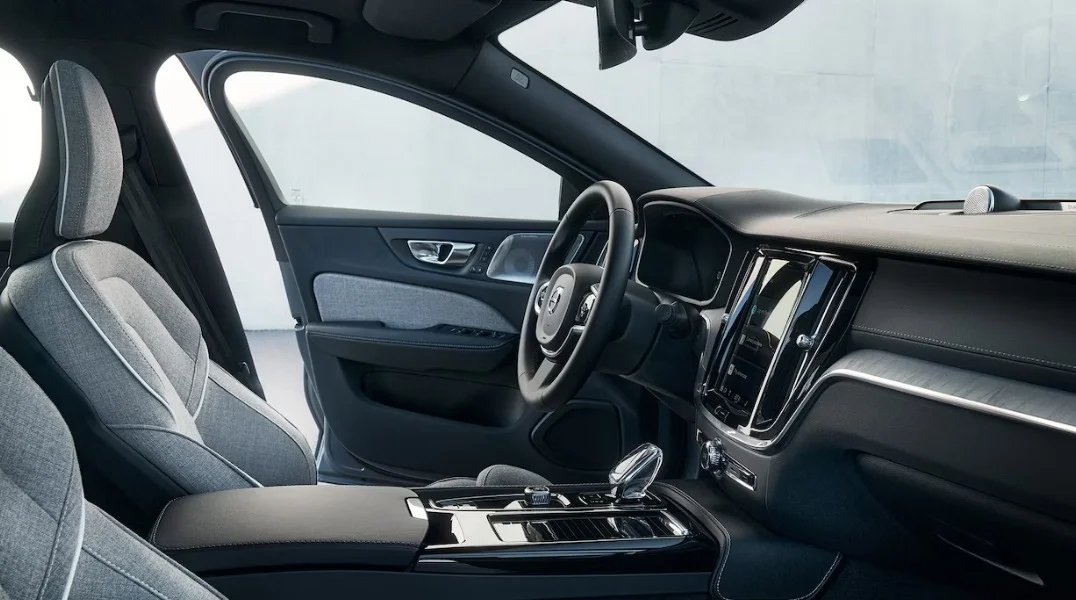 Ein Blick auf das Cockpit des S60