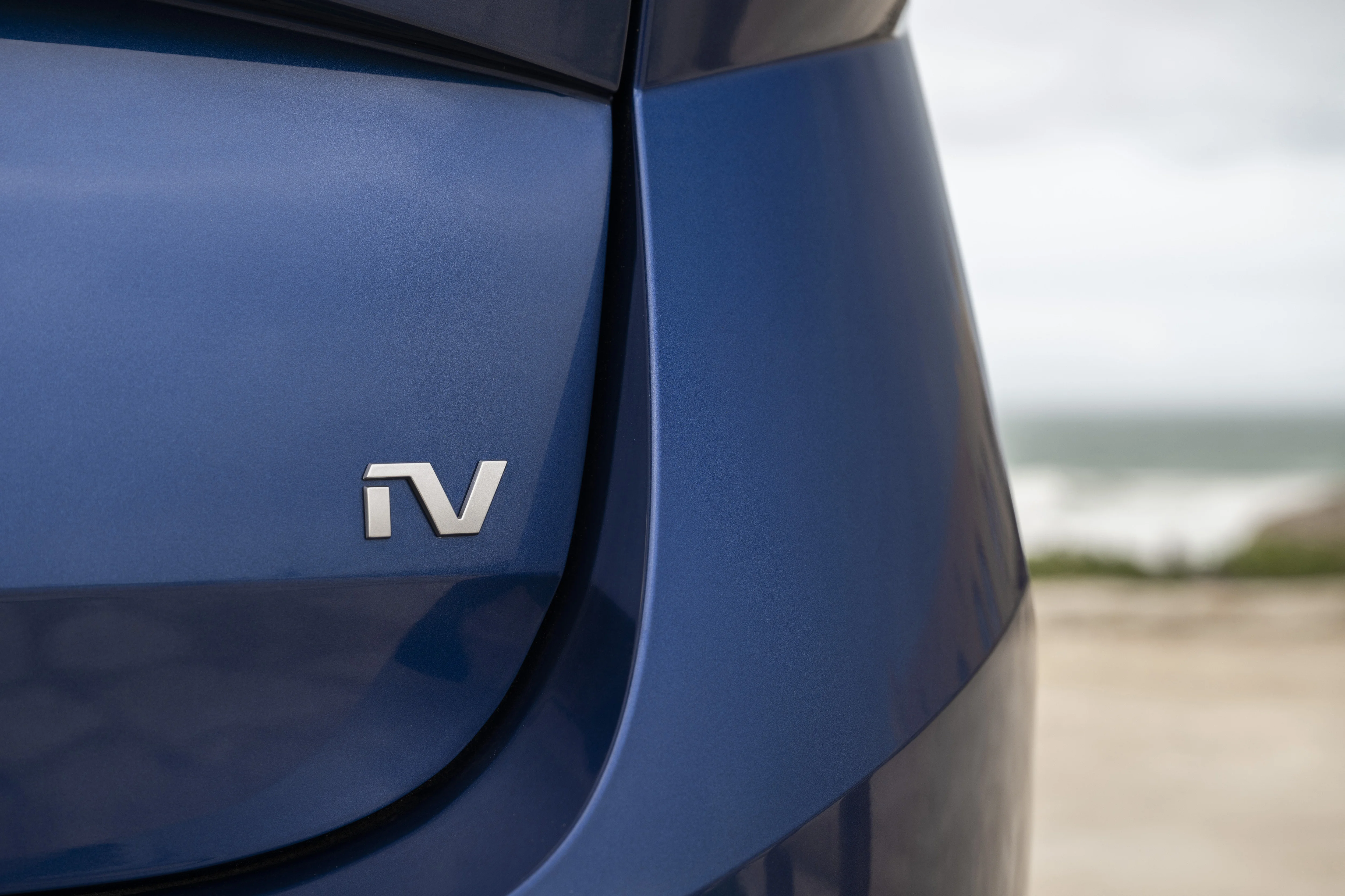 iV Emblem am Heck des Skoda Superb