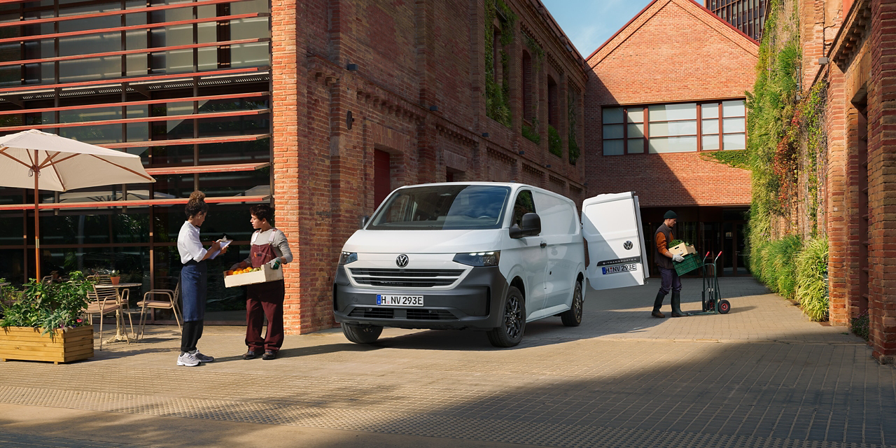 Frontansicht auf das Exterior des neuen VWN Transporter Kasten