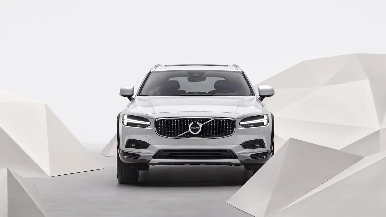 Die Frontansicht des Volvo V90 Cross Country.